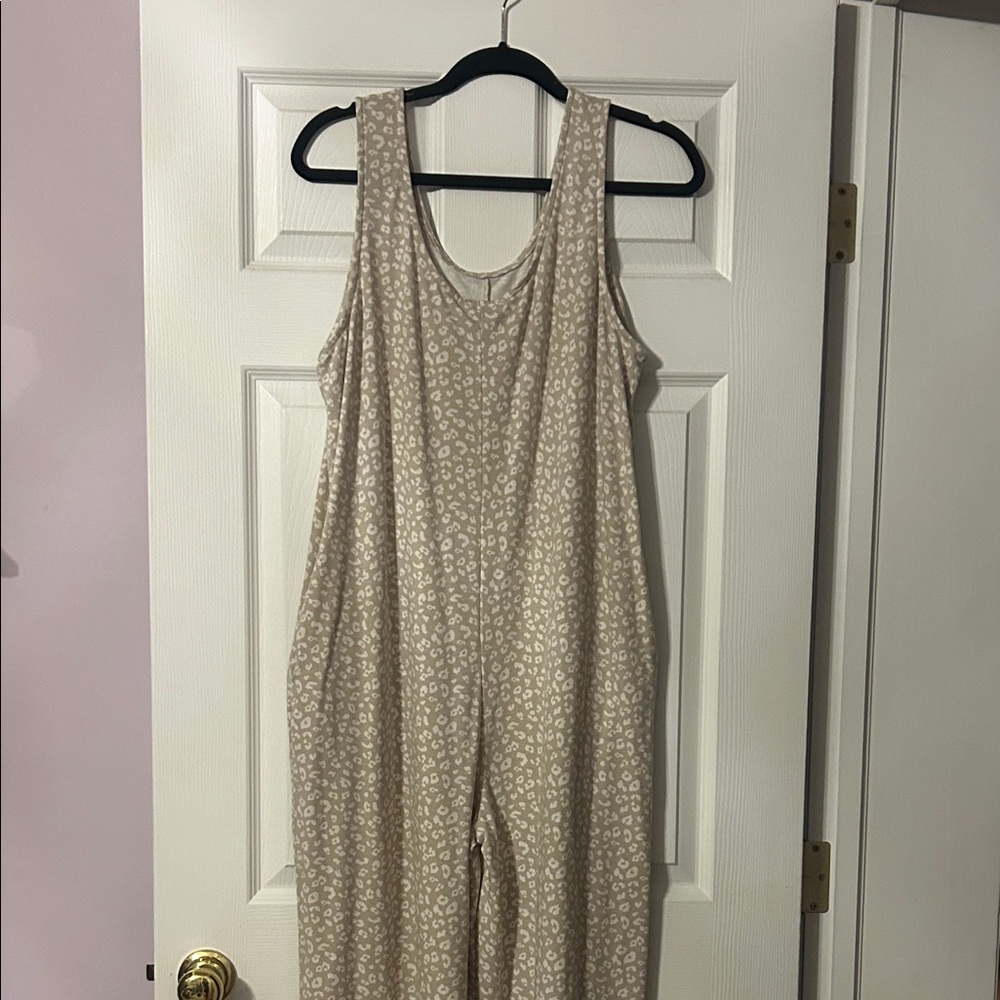 Stylish Leopard Beige Jumpsuit